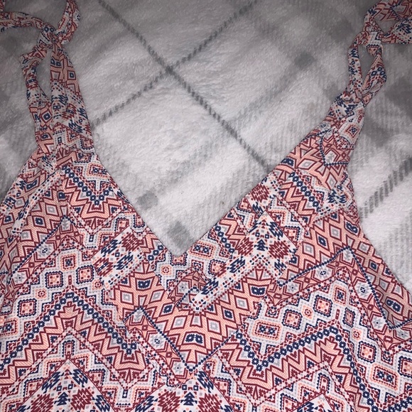 NWOT tie shoulder tank - Picture 4 of 5
